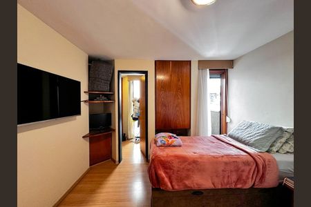 Foto 01 de apartamento à venda com 1 quarto, 54m² em Campo Belo, São Paulo