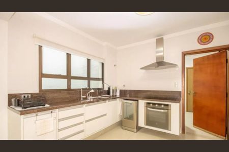 Apartamento à venda com 194m², 4 quartos e 3 vagasFoto 10