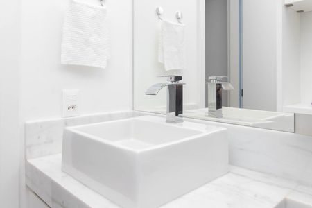 Banheiro de apartamento para alugar com 1 quarto, 41m² em Partenon, Porto Alegre