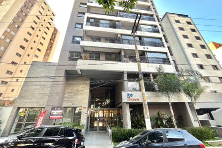 Studio à venda com 25m², 1 quarto e sem vaga Studio à venda com 25m², 1 quarto e sem vagaFachada