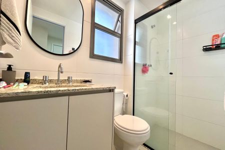 Banheiro de kitnet/studio à venda com 1 quarto, 25m² em Vila Guarani (zona Sul), São Paulo