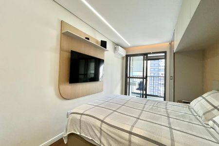 Studio à venda com 25m², 1 quarto e sem vaga Studio à venda com 25m², 1 quarto e sem vagaSala/Quarto
