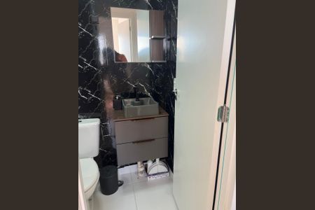 Apartamento à venda com 32m², 2 quartos e sem vaga Apartamento à venda com 32m², 2 quartos e sem vagaBanheiro