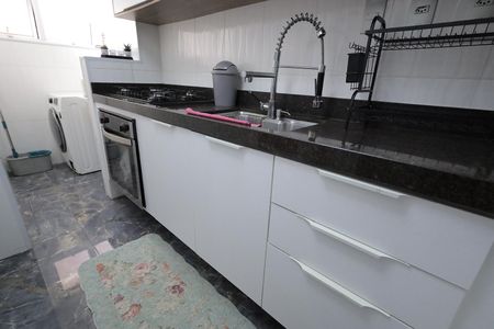 Apartamento à venda com 50m², 2 quartos e 1 vaga Apartamento à venda com 50m², 2 quartos e 1 vagaCozinha e Área de Serviço