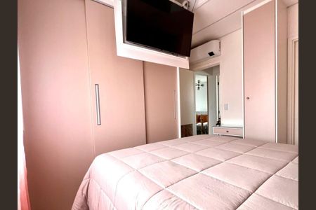 Apartamento à venda com 77m², 2 quartos e 2 vagasSuíte