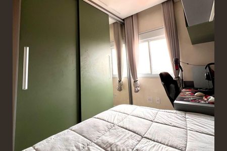Apartamento à venda com 77m², 2 quartos e 2 vagasQuarto 