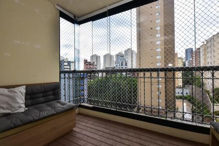 Varanda de apartamento para alugar com 3 quartos, 100m² em Vila Suzana, São Paulo