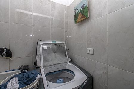 Casa à venda com 183m², 4 quartos e 2 vagas Casa à venda com 183m², 4 quartos e 2 vagasárea de serviço na garagem casa 2_3