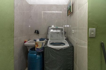 Casa à venda com 183m², 4 quartos e 2 vagas Casa à venda com 183m², 4 quartos e 2 vagasárea de serviço na garagem casa 2_1