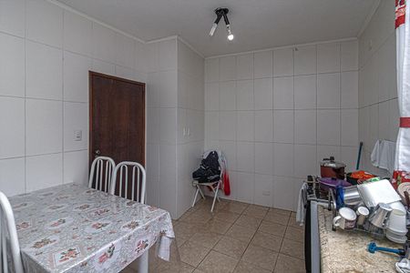 Casa à venda com 183m², 4 quartos e 2 vagas Casa à venda com 183m², 4 quartos e 2 vagascozinha casa 2_3