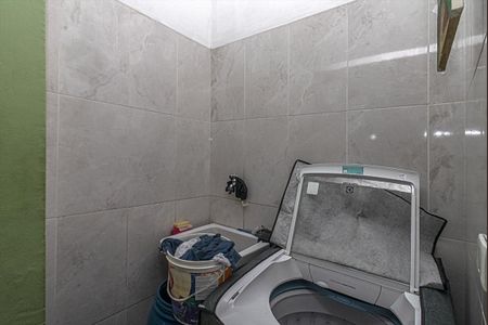 Casa à venda com 183m², 4 quartos e 2 vagas Casa à venda com 183m², 4 quartos e 2 vagasárea de serviço na garagem casa 2_2