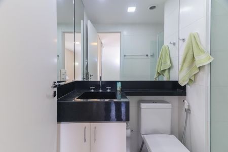Apartamento à venda com 75m², 2 quartos e 1 vagaBanheiro Social