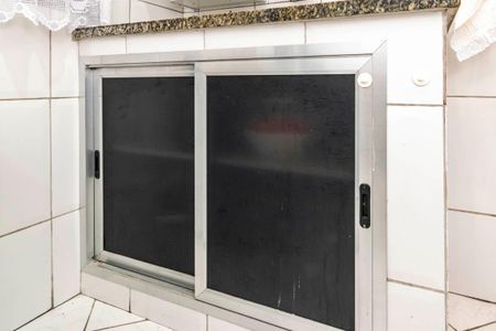 Casa à venda com 90m², 2 quartos e 2 vagas Casa à venda com 90m², 2 quartos e 2 vagasCozinha - Armários