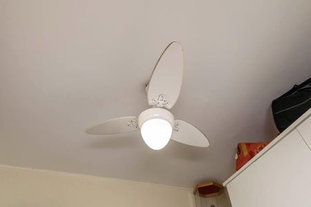 Casa à venda com 90m², 2 quartos e 2 vagas Casa à venda com 90m², 2 quartos e 2 vagasQuarto 2