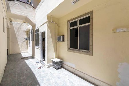 Casa à venda com 90m², 2 quartos e 2 vagas Casa à venda com 90m², 2 quartos e 2 vagasVaranda