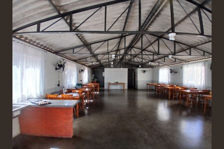 Apartamento para alugar com 58m², 2 quartos e sem vagaÁrea comum - Salão de festas