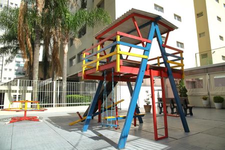 Apartamento à venda com 110m², 2 quartos e 1 vagaÁrea comum - Playground
