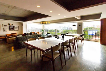 Sala  de apartamento para alugar com 4 quartos, 244m² em Água Branca, São Paulo