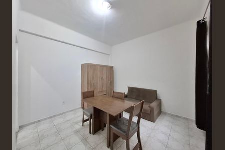Sala/Quarto  de apartamento para alugar com 1 quarto, 21m² em Centro, Rio de Janeiro