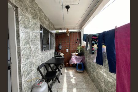 Casa à venda com 92m², 3 quartos e sem vagaVaranda