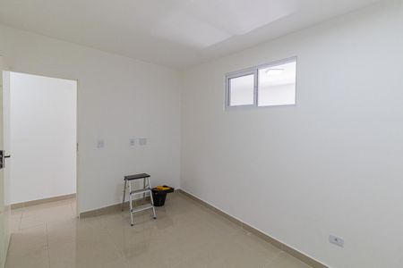Quarto 1 de apartamento para alugar com 2 quartos, 50m² em Vila Carmosina, São Paulo