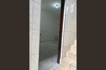 Entrada de casa para alugar com 1 quarto, 15m² em Ferrazópolis, São Bernardo do Campo