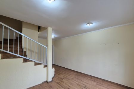 Casa à venda com 250m², 2 quartos e 1 vagaSala
