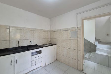 Casa à venda com 250m², 2 quartos e 1 vagaEdícula - cozinha