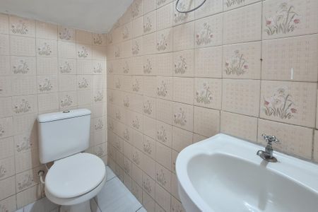 Casa à venda com 250m², 2 quartos e 1 vagaLavabo