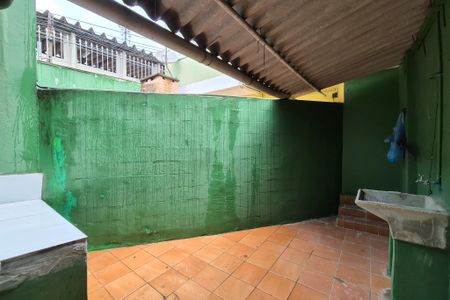 Casa à venda com 250m², 2 quartos e 1 vagaÁrea de Serviço