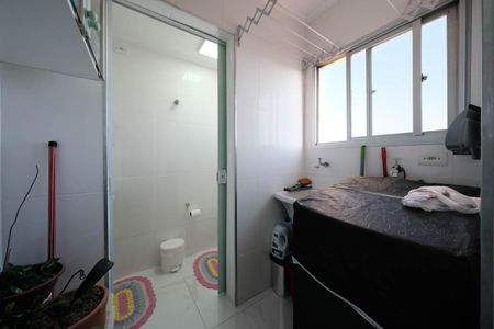 Apartamento à venda com 78m², 2 quartos e 1 vagaCozinha e Área de Serviço