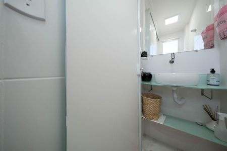 Apartamento à venda com 78m², 2 quartos e 1 vagaLavabo