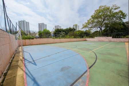 Apartamento para alugar com 71m², 3 quartos e 1 vagaÁrea comum - Quadra