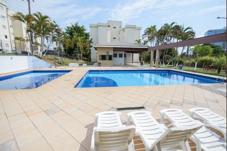 Apartamento para alugar com 71m², 3 quartos e 1 vagaÁrea comum - Piscina