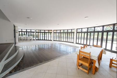 Apartamento para alugar com 71m², 3 quartos e 1 vagaÁrea comum - Salão de festas