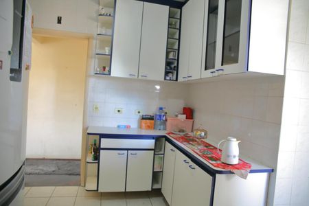 Apartamento à venda com 100m², 3 quartos e 2 vagasCozinha 