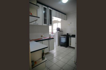 Apartamento à venda com 100m², 3 quartos e 2 vagasCozinha 