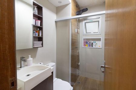 Apartamento à venda com 52m², 2 quartos e 1 vaga Apartamento à venda com 52m², 2 quartos e 1 vagaBanheiro