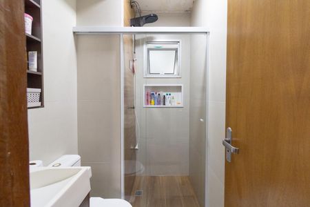 Apartamento à venda com 52m², 2 quartos e 1 vaga Apartamento à venda com 52m², 2 quartos e 1 vagaBanheiro