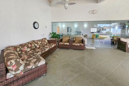 Casa de condomínio para alugar com 1000m², 5 quartos e 6 vagas Casa de condomínio para alugar com 1000m², 5 quartos e 6 vagasÁrea Externa