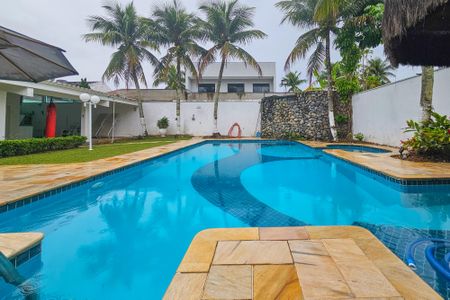 Casa de condomínio para alugar com 1000m², 5 quartos e 6 vagas Casa de condomínio para alugar com 1000m², 5 quartos e 6 vagasÁrea comum - Piscina