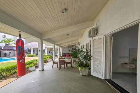 Casa de condomínio para alugar com 1000m², 5 quartos e 6 vagas Casa de condomínio para alugar com 1000m², 5 quartos e 6 vagasÁrea Externa