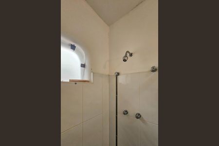 Casa de condomínio para alugar com 1000m², 5 quartos e 6 vagas Casa de condomínio para alugar com 1000m², 5 quartos e 6 vagasBanheiro da Suíte 3