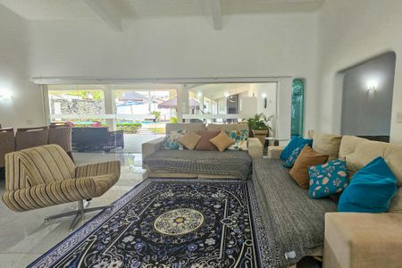 Casa de condomínio para alugar com 1000m², 5 quartos e 6 vagas Casa de condomínio para alugar com 1000m², 5 quartos e 6 vagasSala