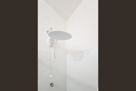 Casa de condomínio para alugar com 1000m², 5 quartos e 6 vagas Casa de condomínio para alugar com 1000m², 5 quartos e 6 vagasBanheiro da Suíte 1