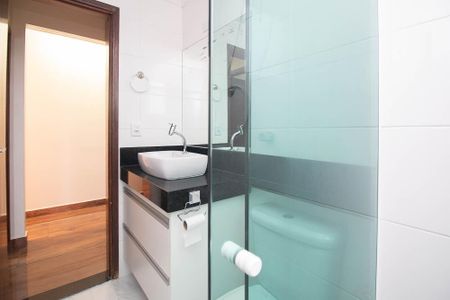 Apartamento para alugar com 70m², 2 quartos e 2 vagas Apartamento para alugar com 70m², 2 quartos e 2 vagasBanheiro 1