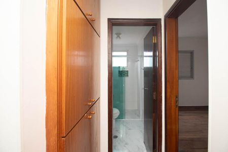 Apartamento para alugar com 70m², 2 quartos e 2 vagas Apartamento para alugar com 70m², 2 quartos e 2 vagasCorredor / Armário