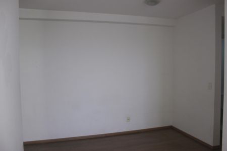 Sala de apartamento para alugar com 3 quartos, 65m² em Vila Endres, Guarulhos