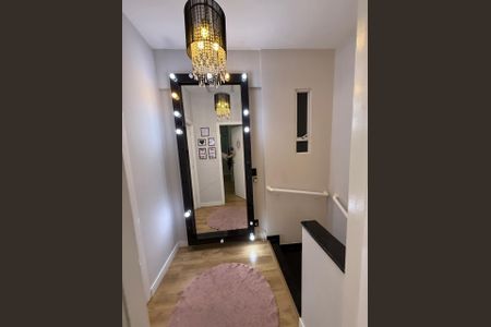 Casa de condomínio para alugar com 115m², 2 quartos e 1 vaga Casa de condomínio para alugar com 115m², 2 quartos e 1 vagaCorredor