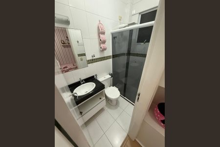 Casa de condomínio para alugar com 115m², 2 quartos e 1 vaga Casa de condomínio para alugar com 115m², 2 quartos e 1 vagaBanheiro da Suíte 2